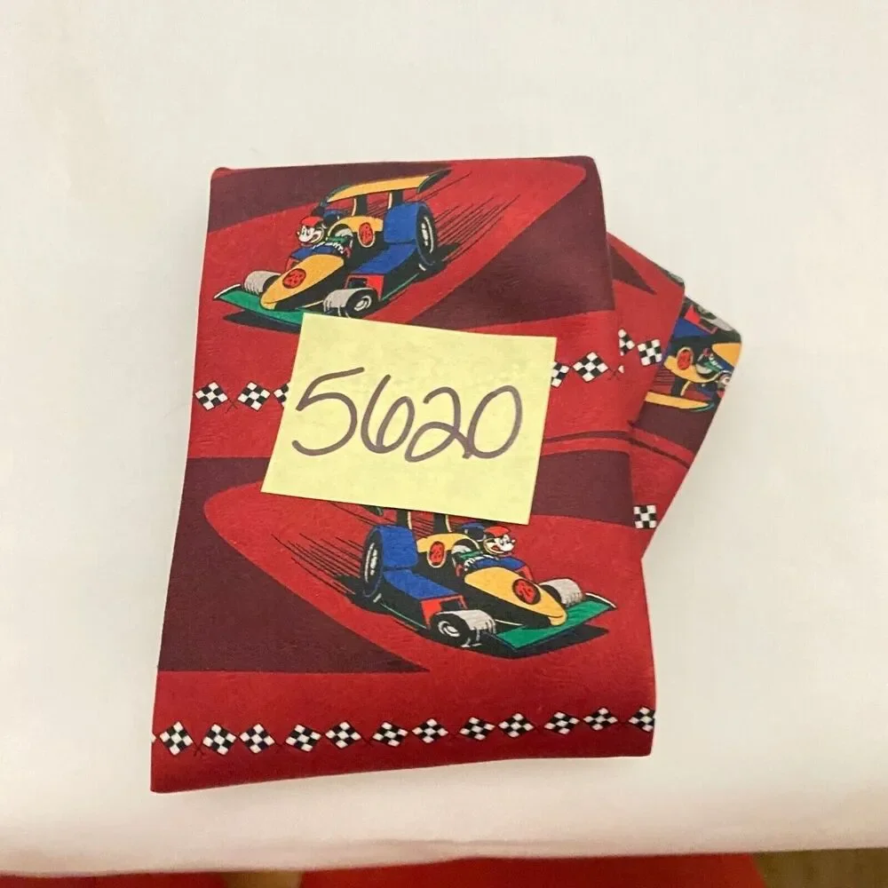 #5620 Mickey Unlimited Novelty Mens Racing Mickey Mouse Necktie, Tie 57X4